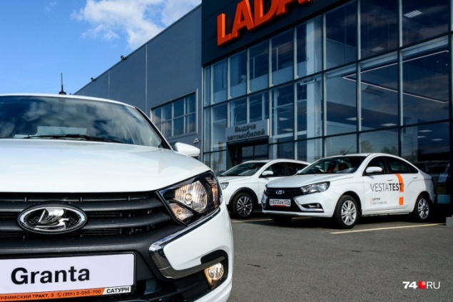 Мартовская агония: продажи машин взлетели на короткий миг