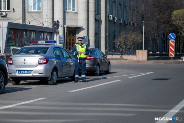 После введения новых правил сдачи экзамена на права число сдавших снизилось вдвое